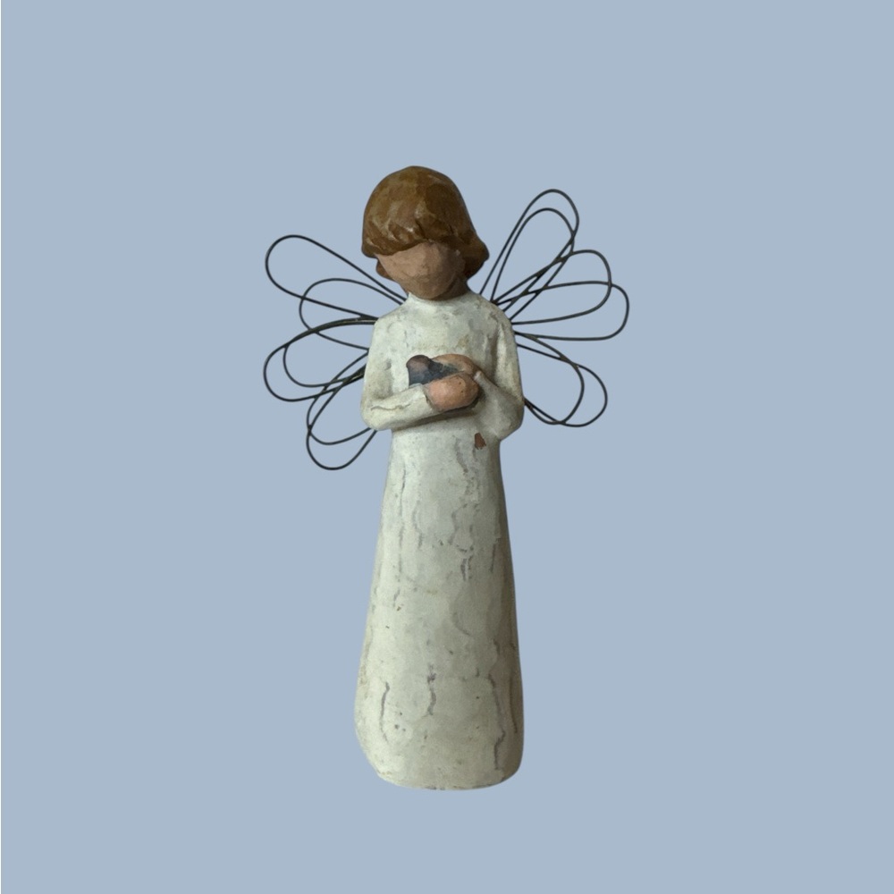 Willow Tree Angel of Healing Figurine by Demdaco Sue Lordi (1-Q 101325)